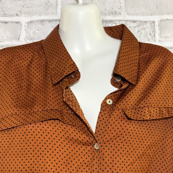 Suzy Shier silky Brown and black Polka Dot Button Down Shirt, size Xl - Picture 5 of 10